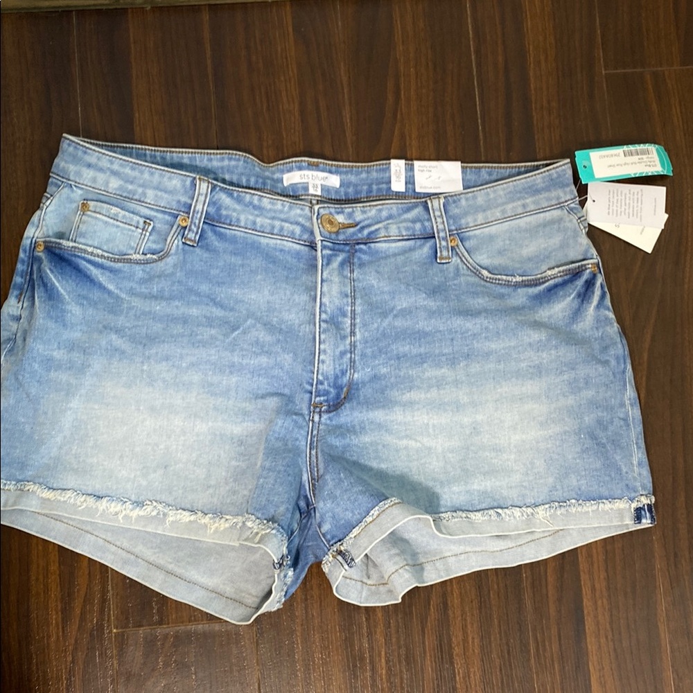 STS Blue Molly Double Roll High Rise Short Women’s size 16w